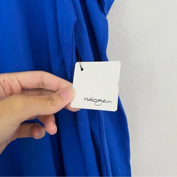 Halogen Ruffled Cold Shoulder Top - Picture 3 of 6